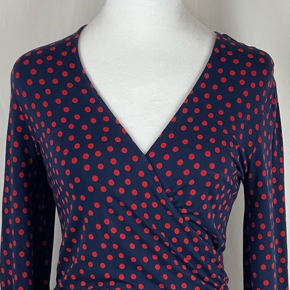 Boden Navy And Red Polka Dot Faux Wrap Ruched Top NWOT - Picture 2 of 11